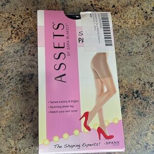 Assets by Sara Blakely Black Size 1 NWT